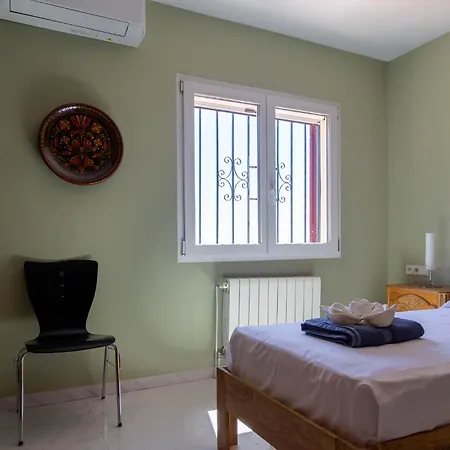 Ref 147) 10 Persons Villa Calpe