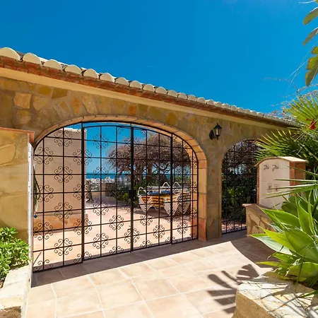 Villa Ref 147) 10 Persons Calpe