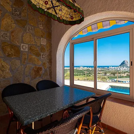 Villa Ref 147) 10 Persons Calpe