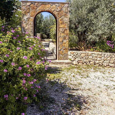 Ref 147) 10 Persons Villa Calpe